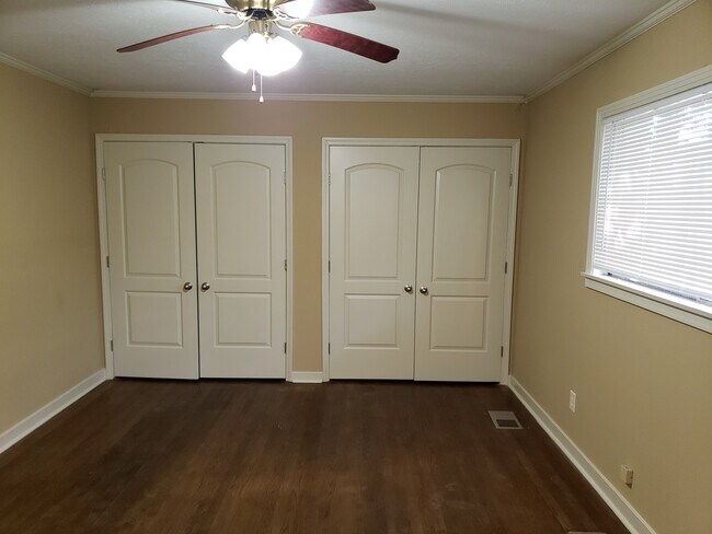 Building Photo - 2622 Hemingway Cir