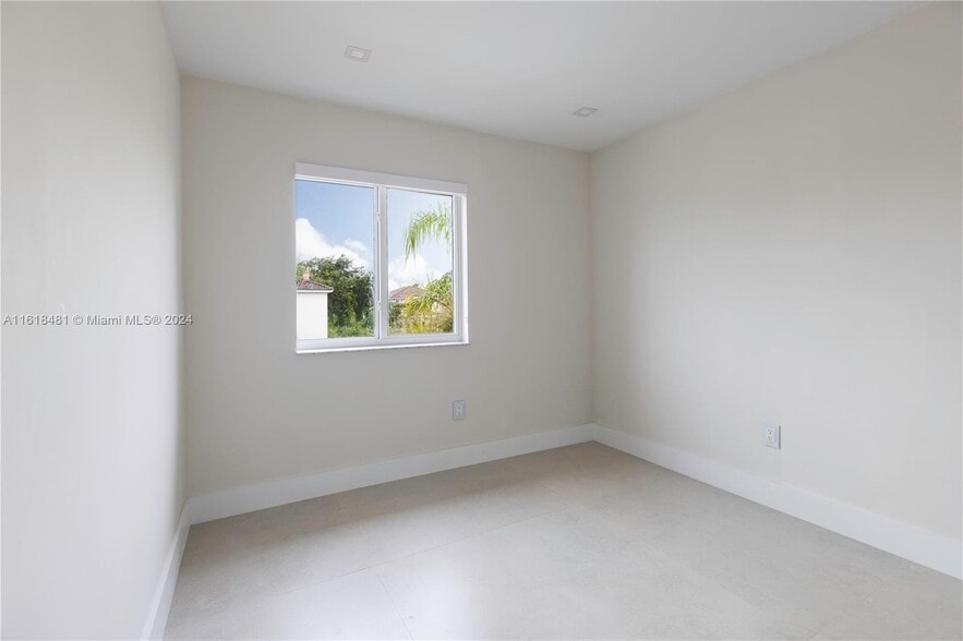 Building Photo - 8713 SW 214th St