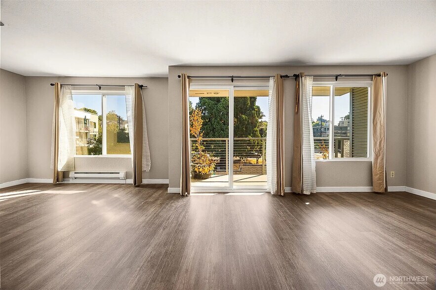 Building Photo - 1311 12th Ave S