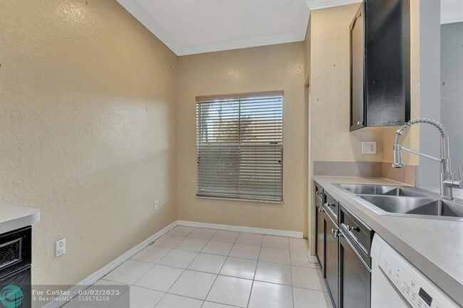 Building Photo - 3315 Merrick Ln