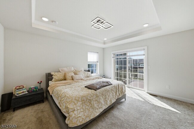 Building Photo - 12 Marigold Ct