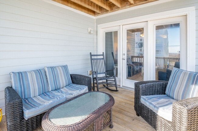 Building Photo - OCEAN VIEW CONDO NEAR THE BOARDWALK!