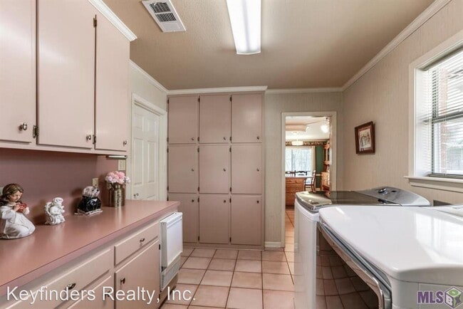 Building Photo - 3 br, 2 bath House - 14217 Highland Road