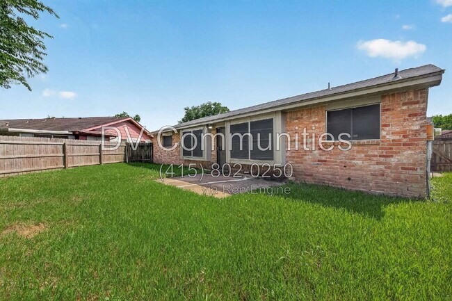 Building Photo - 5041 E Ridge Creek Dr