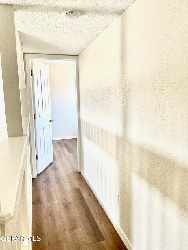 Building Photo - 7369 Luz De Lumbre Ave