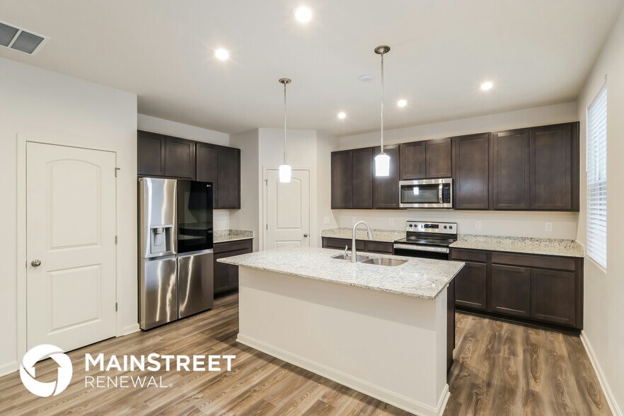 Building Photo - 11934 Wooden Trace Dr