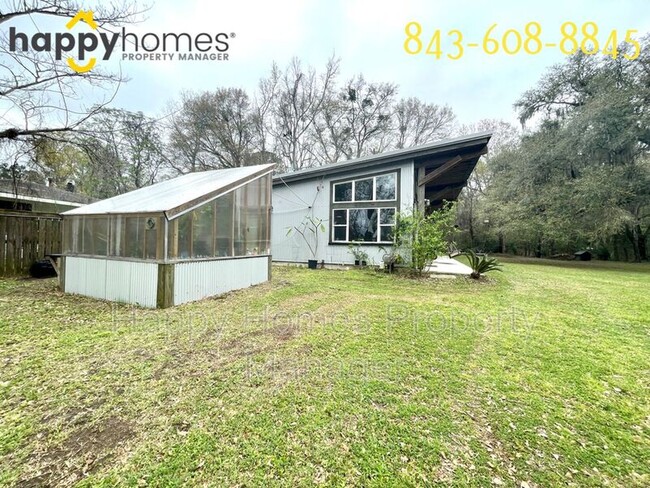 Building Photo - 5888 Chisolm Rd