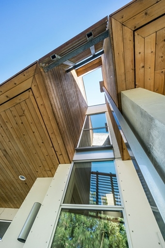 Building Photo - Vanguard Apartments