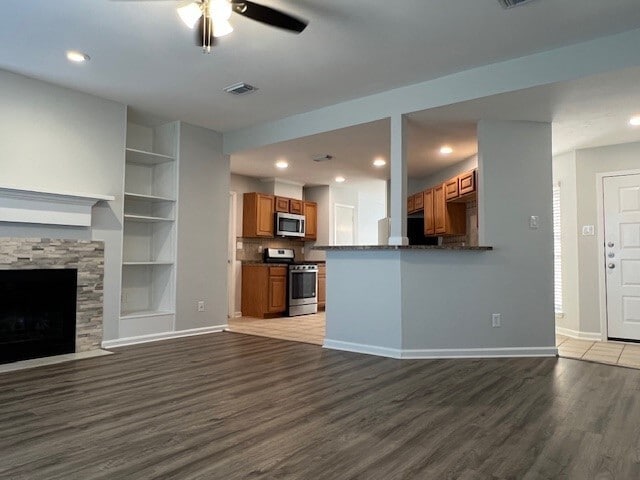 Building Photo - 1111 Park Wind Dr