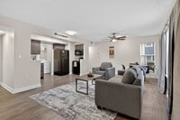 Building Photo - 800 Alexander Rd