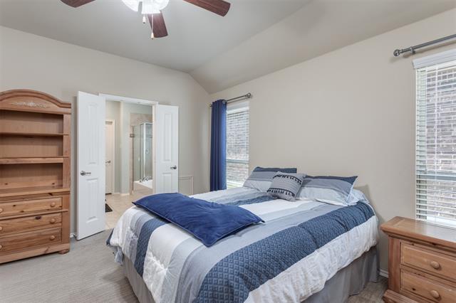 Building Photo - 912 Lake Cypress Ln