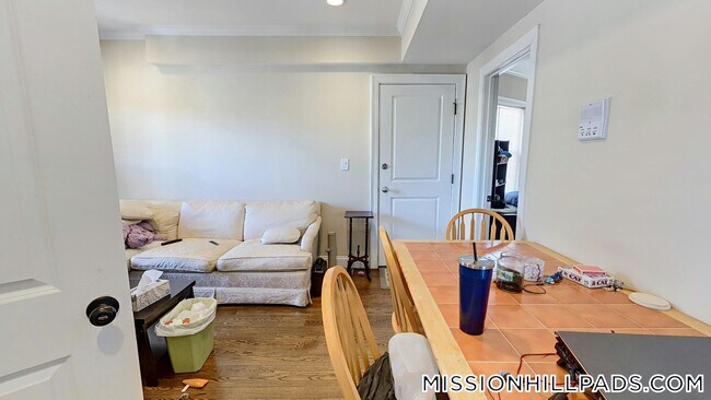 Building Photo - 2971 Washington St