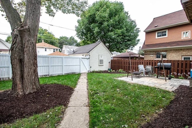 Back Yard - 3127 N 55th St