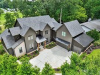Building Photo - 564 Greystone Trce