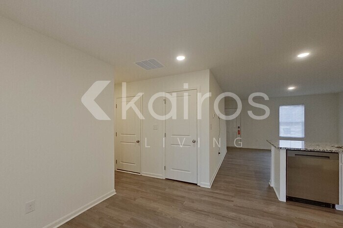 Building Photo - 80 Stodmire Ct