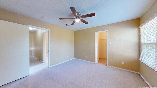 Building Photo - 117 Foxglove Pass