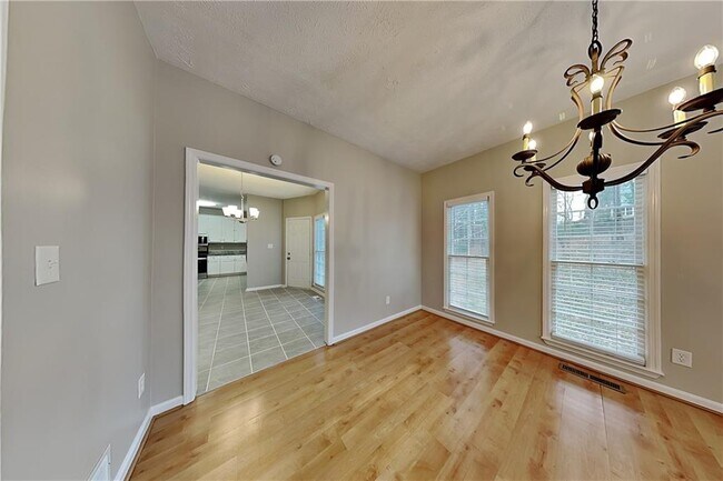 Building Photo - 1630 Willow Way