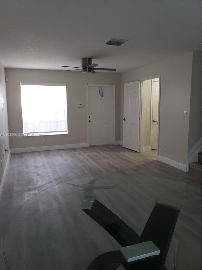 Building Photo - 2118 NW 171st Terrace