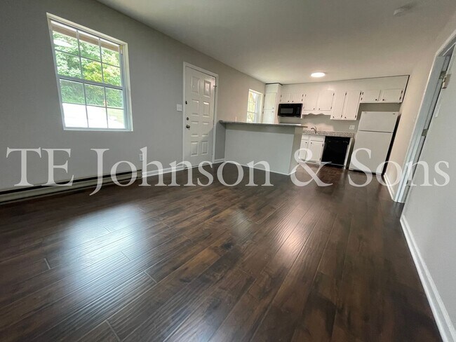Building Photo - Newly Renovated 1 Bedroom Near Easton Park!