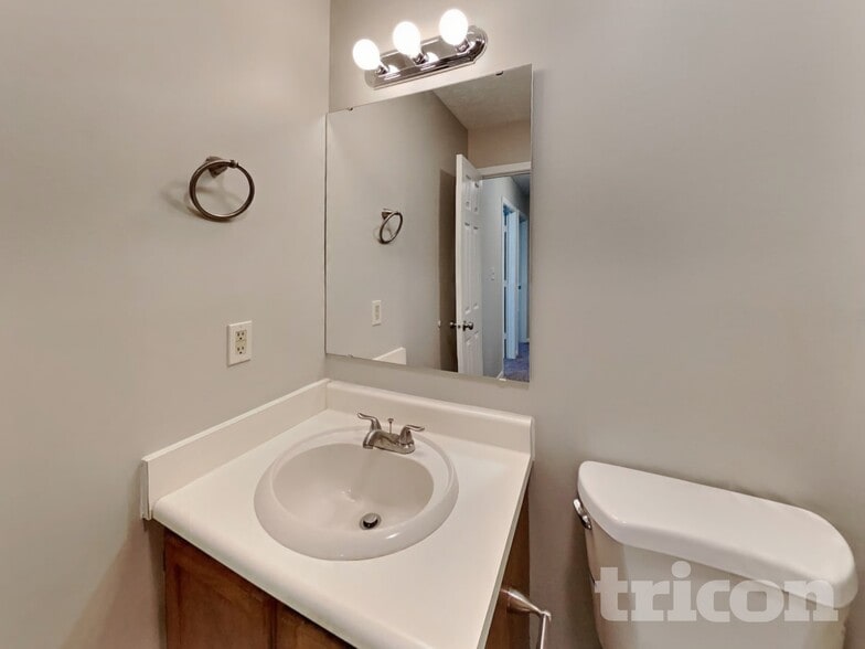 Building Photo - 1464 Rebecca Ln