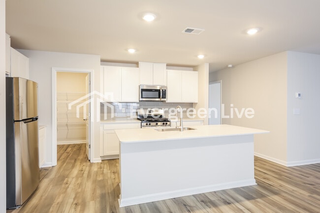 Building Photo - coming soon