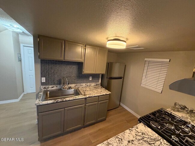 Building Photo - 3585 Waterspring Way