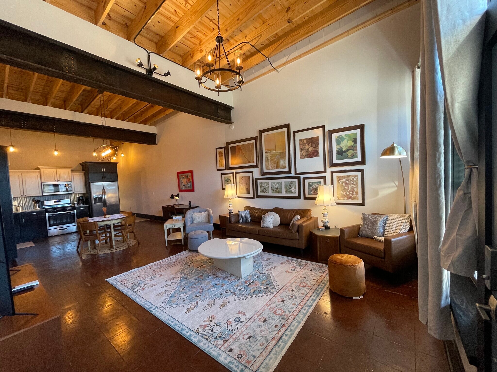 Building Photo - 719 S. Baker St.