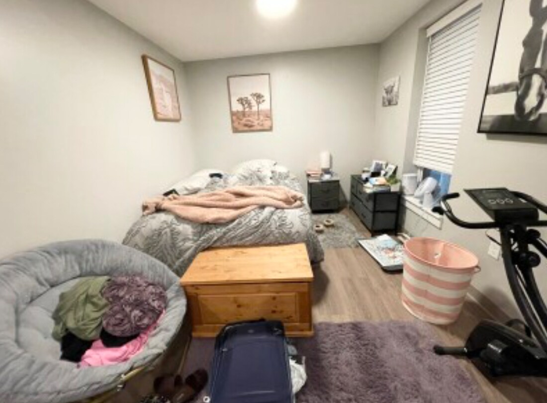 Building Photo - 104 Hemenway St