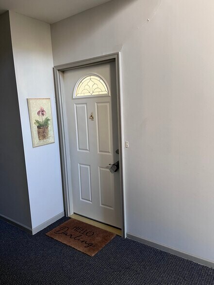 Building Photo - 16140 Clarkson Dr