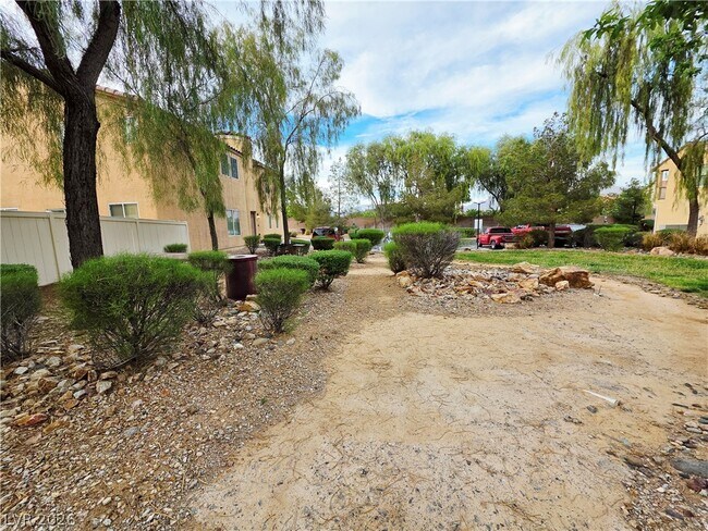 Building Photo - 8327 Fort Hallock Ave