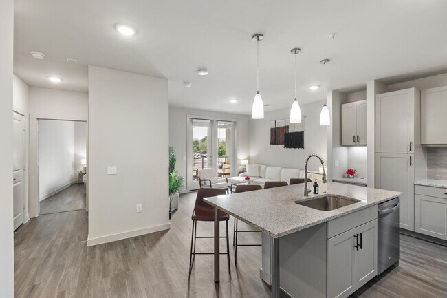 Building Photo - 5820 1/2 Cameron Road-SI FL2-ID1303392P