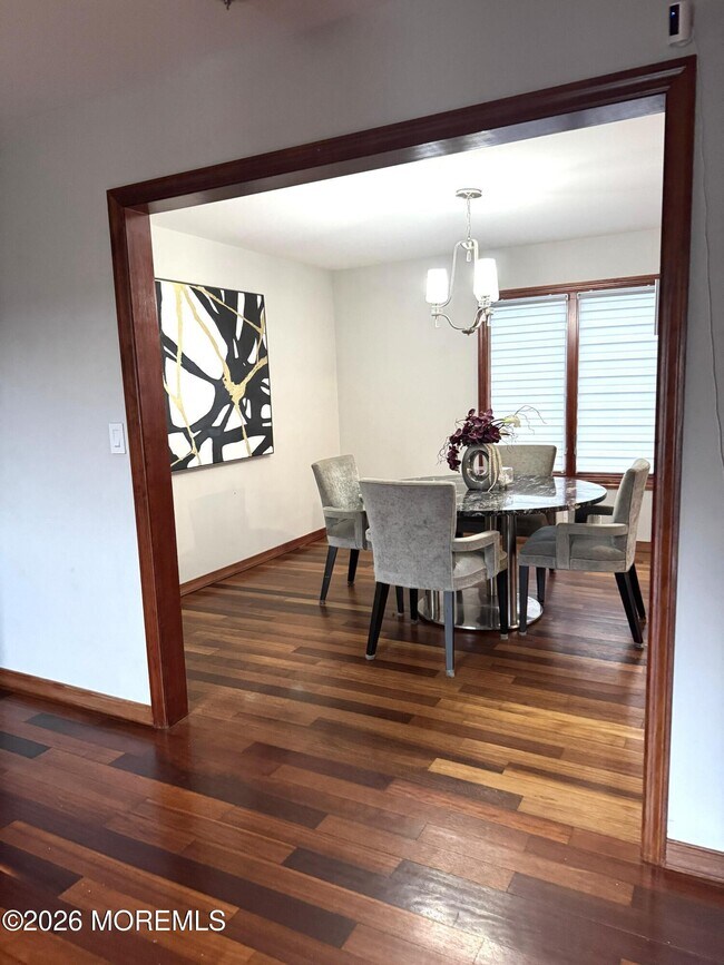 Building Photo - 1902 Westfield St