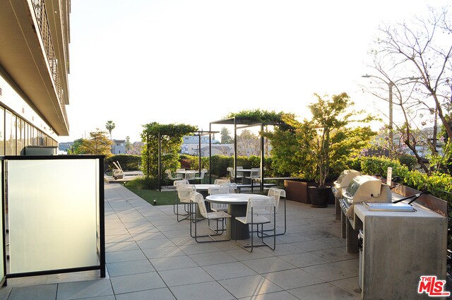 Building Photo - 1115 Sunset Blvd