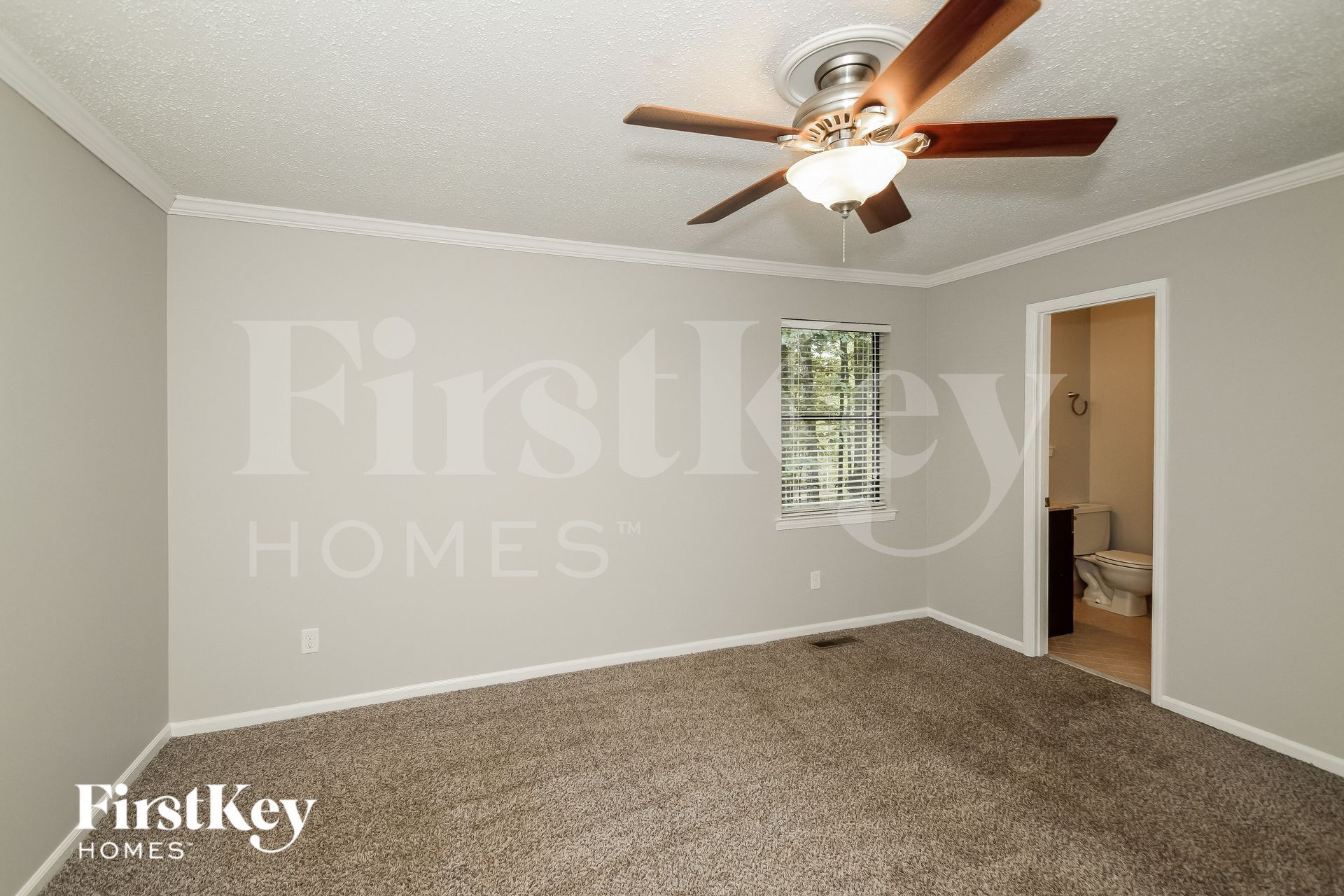 Building Photo - 303 Coalmont Rd