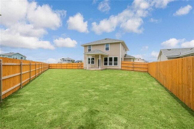 Building Photo - 113 Saranac Dr