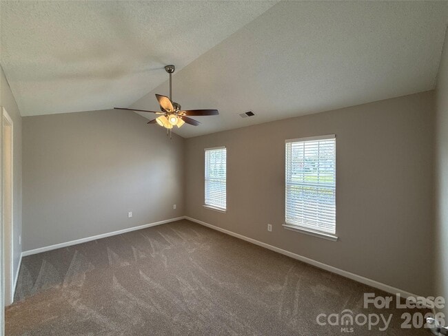 Building Photo - 14300 Menifee Dr