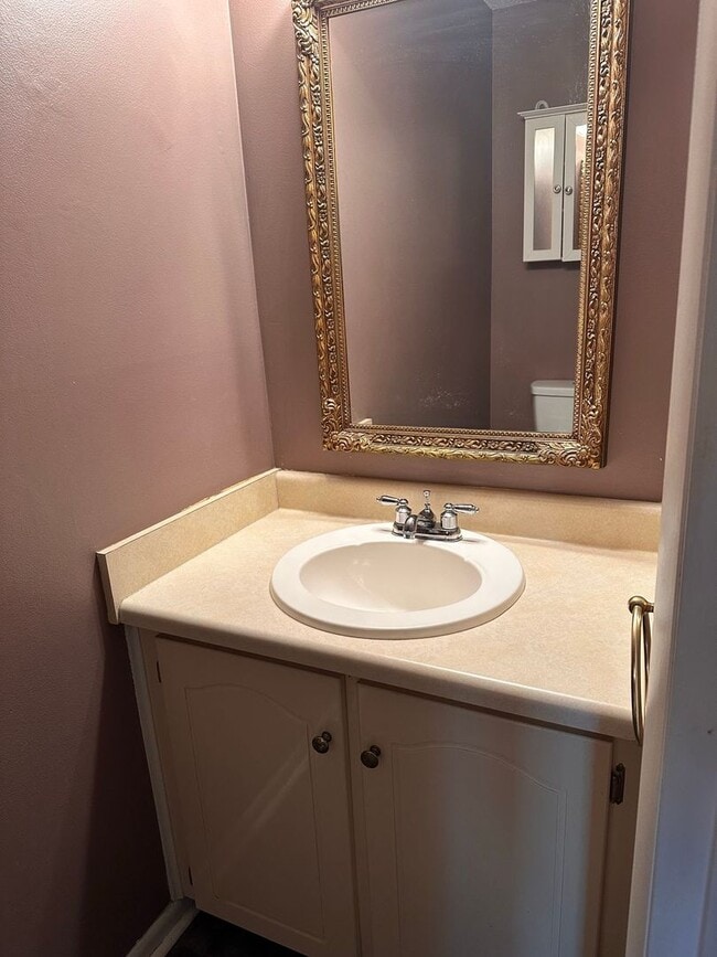 Building Photo - Daleville!!!  Minutes from the Ft Novosel ...