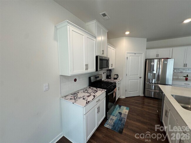 Building Photo - 10749 Adair Wds Dr