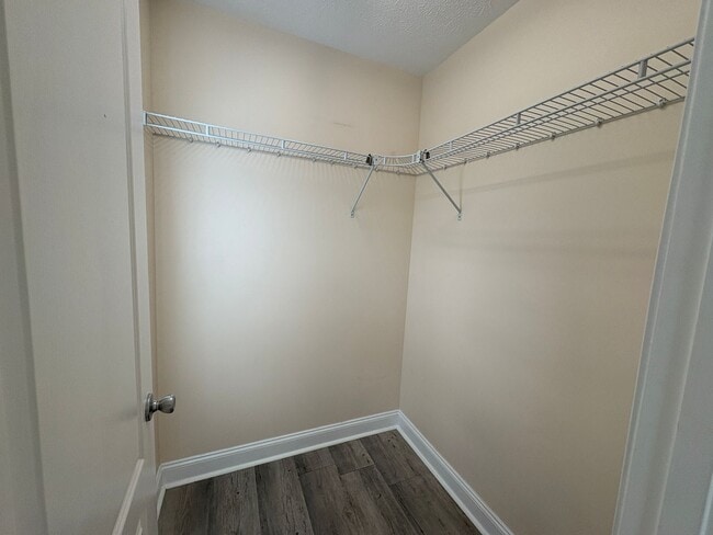 Building Photo - 730 Twisted Oak Dr NW