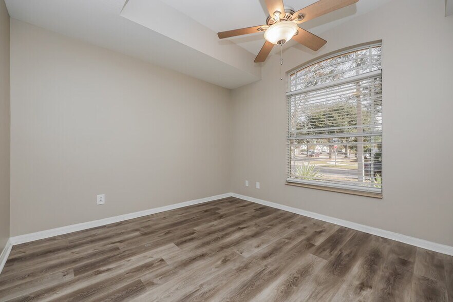 Building Photo - 510 Caribe Ridge Way