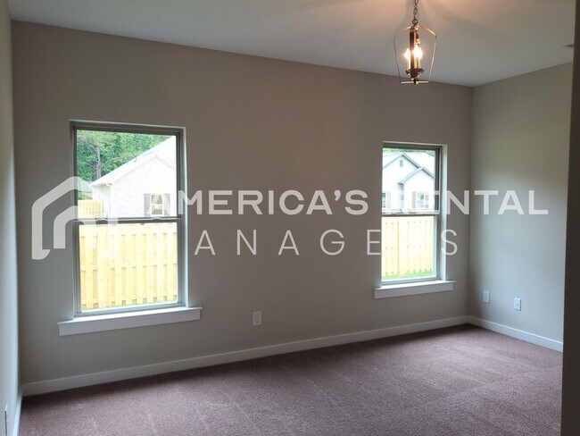 Building Photo - Spacious home for Rent in Clanton, AL!! COMING SOON!!