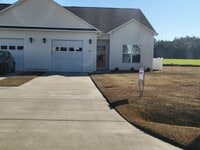 Building Photo - 2205 Gardenview Ct
