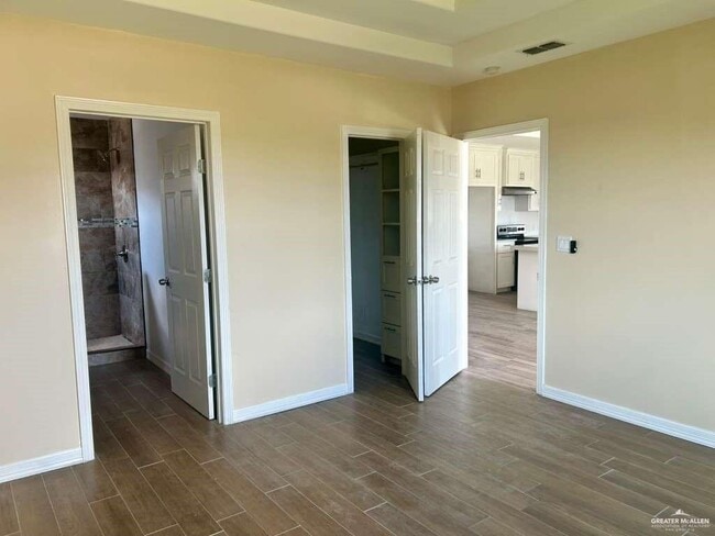 Building Photo - 14 N 109th St