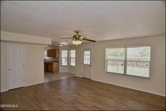 Building Photo - 4613 Robert Holt Dr