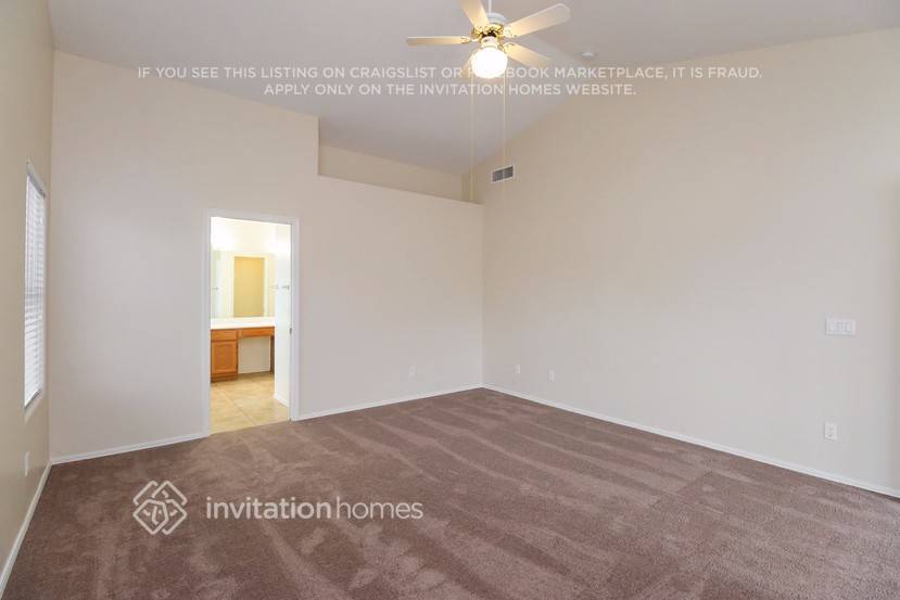 Building Photo - 13146 W Alvarado Cir