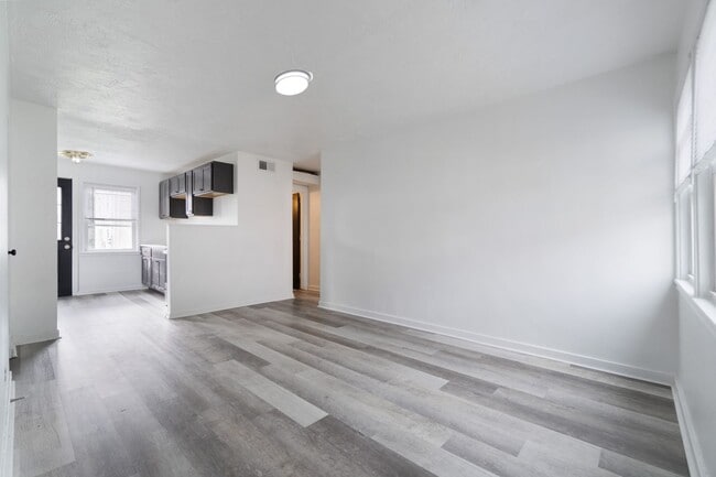 Primary Photo - Now Pre-leasing: 4BR Townhouses in Scenic ...
