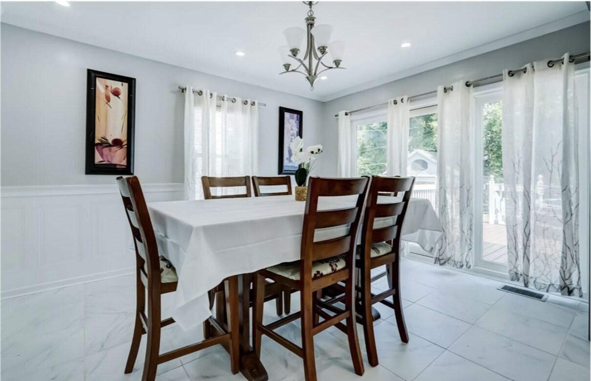 Building Photo - 138 Cherry Rd