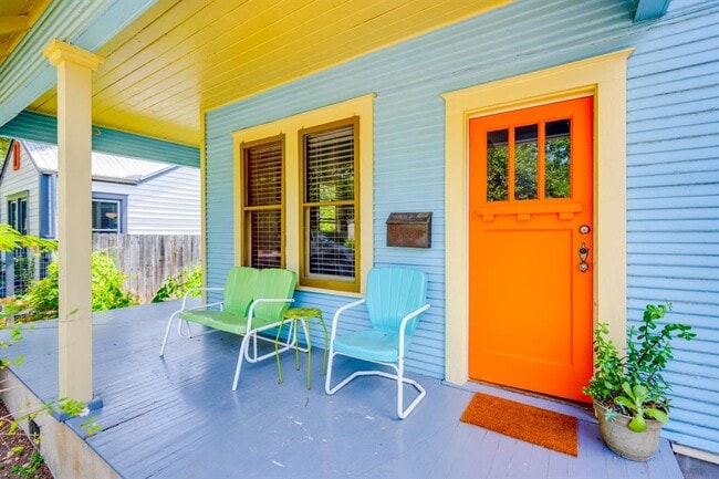 Building Photo - 1301 E 29th St