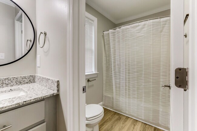 Primary Bathroom - 4112 Cobble Ct