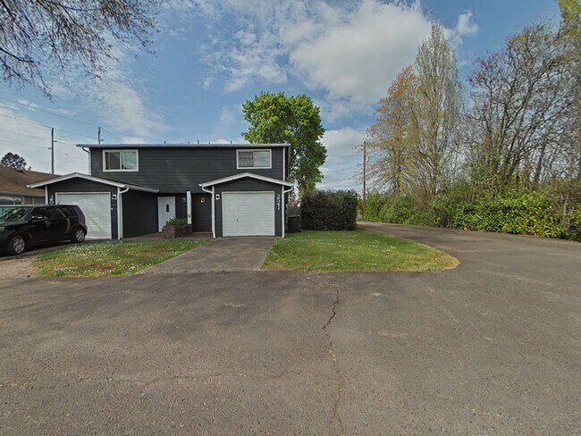 Primary Photo - SPRING SPECIAL ~ $1110 OFF FIRST MONTH RENT